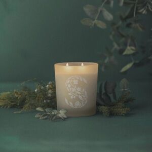 NWT Scentsy Eucalyptus Wreath Scented Candle